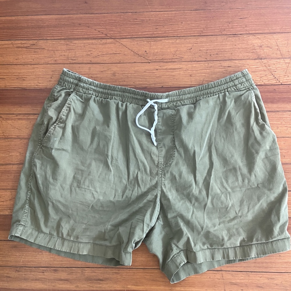 J Crew Sportsman Drawstring Casual Shorts XL Olive